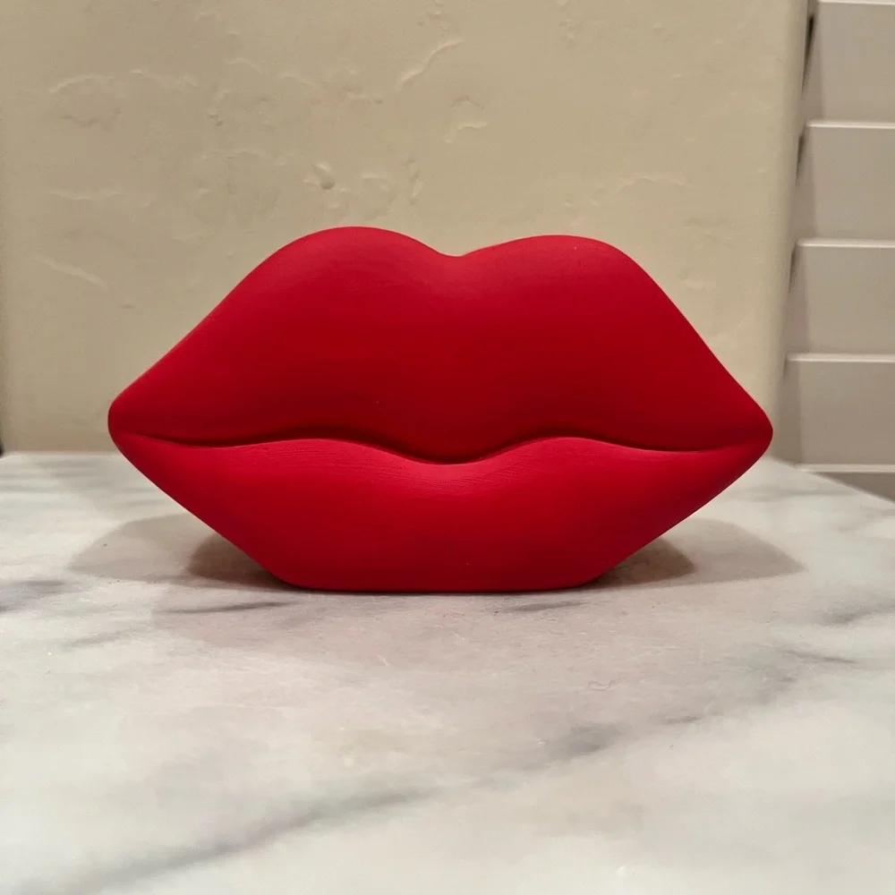 Red Lip-Shaped ceramic dish